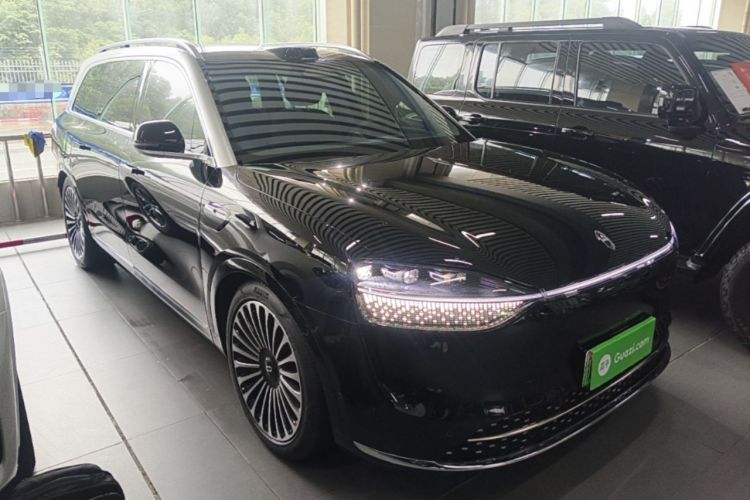 Used Hima AITO M9 2025 Extended-Range Ultra Version 52 kWh 6-Seater Front Right 45 Deg