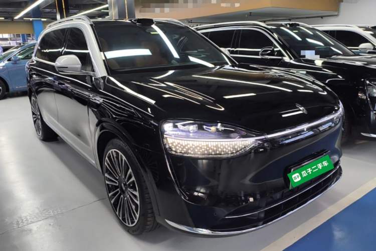 Used Hima AITO M9 2025 Extended-Range Ultra Version 52 kWh 6-Seater Front Right 45 Deg