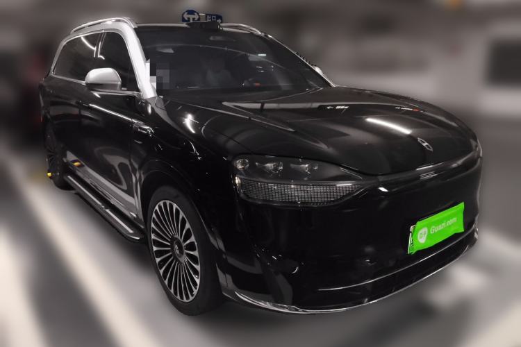 Used Hima AITO M9 2025 Extended-Range Max Version 52 kWh 5-Seater Edition Front Right 45 Deg