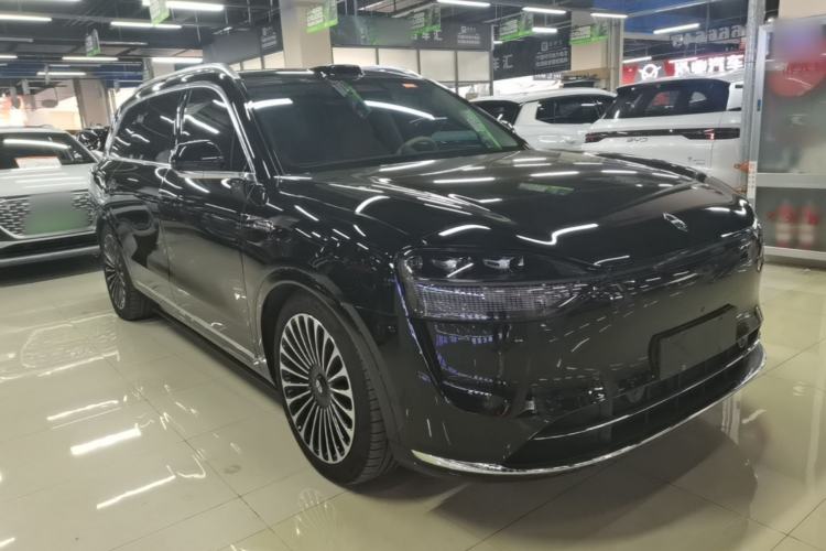 Used Hima AITO M9 2025 Extended-Range Ultra Version 52 kWh 5-Seater Edition Front Right 45 Deg