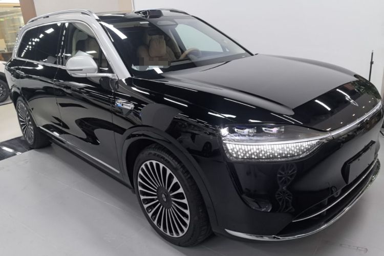Used Hima AITO M9 2025 Extended-Range Ultra Version 52 kWh 6-Seater Front Right 45 Deg