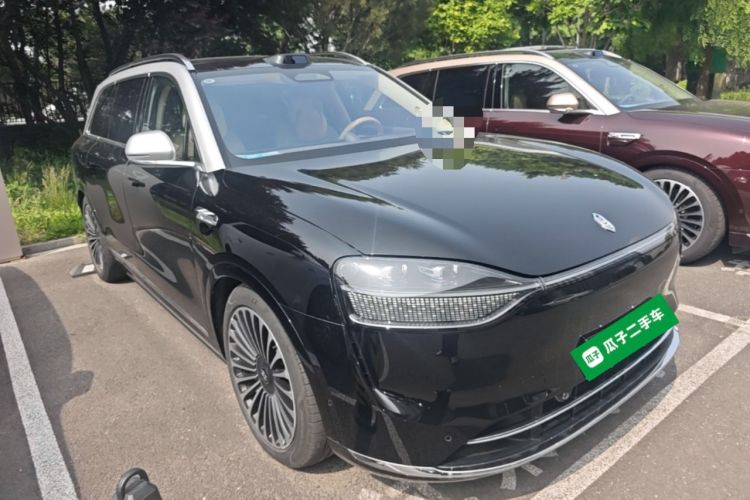 Used Hima AITO M9 2025 Extended-Range Ultra Version 52 kWh 6-Seater Front Right 45 Deg