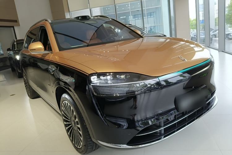 Used Hima AITO M9 2025 Extended-Range Ultra Version 52 kWh 6-Seater Front Right 45 Deg