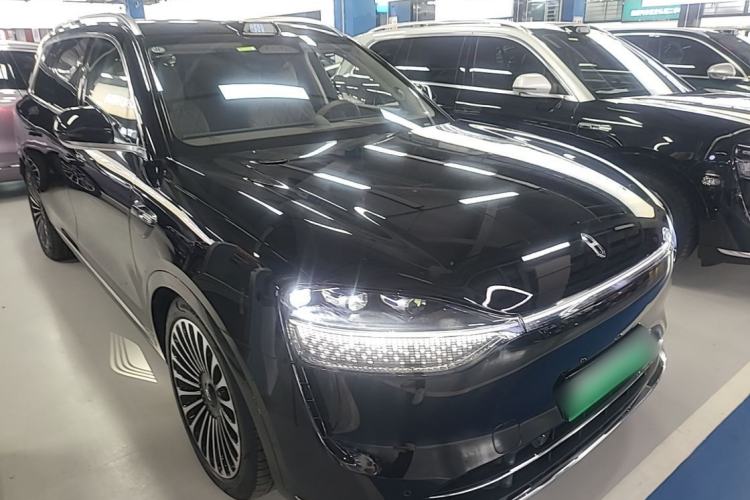 Used Hima AITO M9 2025 Extended-Range Ultra Version 52 kWh 6-Seater Front Right 45 Deg