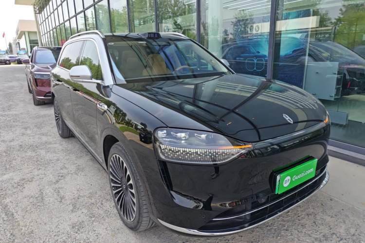 Used Hima AITO M9 2025 Extended-Range Ultra Version 52 kWh 6-Seater Front Right 45 Deg