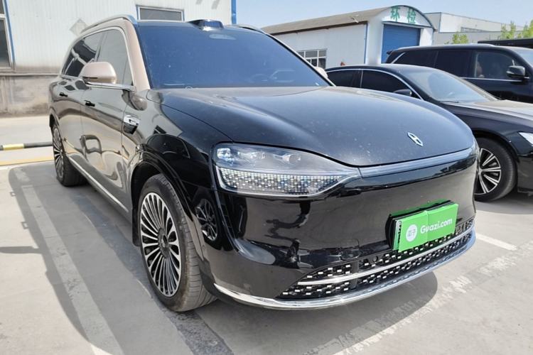 Used Hima AITO M9 2025 Extended-Range Ultra Version 52 kWh 6-Seater Front Right 45 Deg