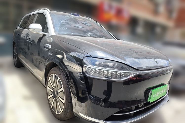 Used Hima AITO M9 2025 Extended-Range Max Version 52 kWh 5-Seater Edition Front Right 45 Deg