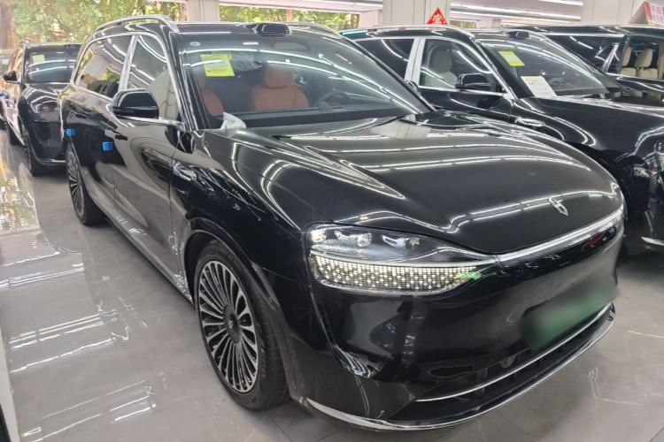 Used Hima AITO M9 2025 Extended-Range Ultra Version 52 kWh 6-Seater Front Right 45 Deg