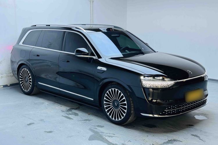 Used Hima AITO M9 2025 Extended-Range Max Version 52 kWh 6-Seater Edition Front Right 45 Deg