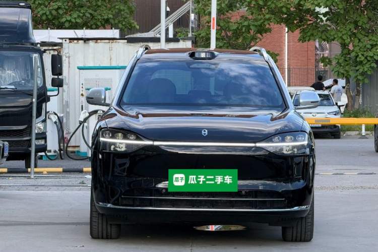 Used Hima AITO M9 2025 Extended-Range Max Version 52 kWh 5-Seater Edition Front