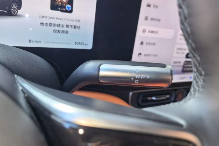 Used Hima AITO M9 2025 Extended-Range Max Version 52 kWh 5-Seater Edition Gear Lever