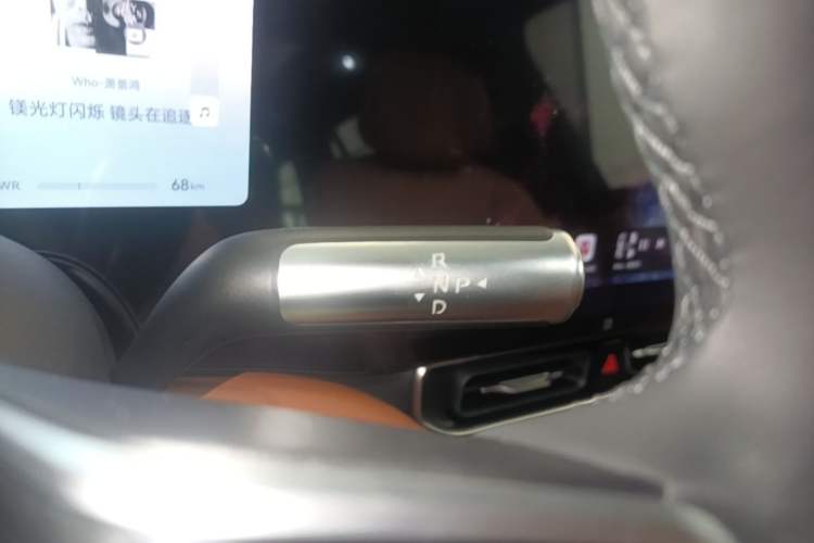 Used Hima AITO M9 2025 Extended-Range Ultra Version 52 kWh 6-Seater Gear Lever