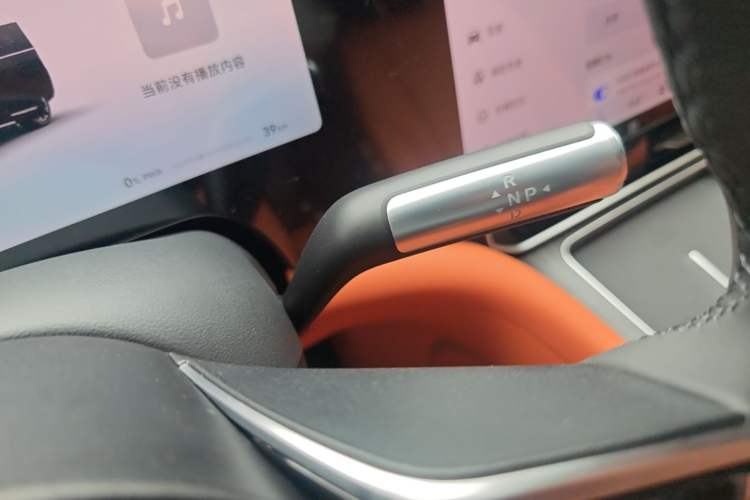 Used Hima AITO M9 2025 Model Range-Extended Ultra Edition 52kWh 6-seater (896-line LiDAR) Gear Lever