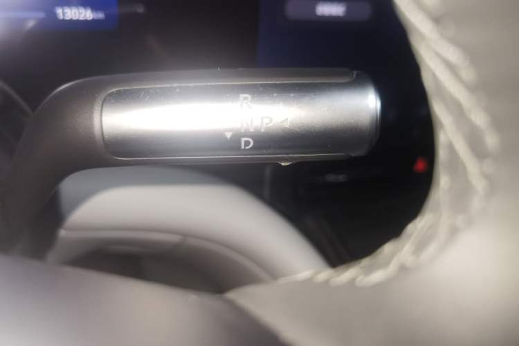 Used Hima AITO M9 2025 Extended-Range Ultra Version 52 kWh 6-Seater Gear Lever