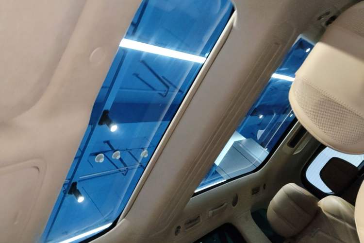 Used Hima AITO M9 2025 Extended-Range Ultra Version 52 kWh 6-Seater Headliner