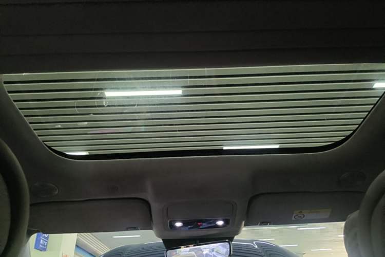 Used Hima AITO M9 2025 Extended-Range Ultra Version 52 kWh 6-Seater Headliner