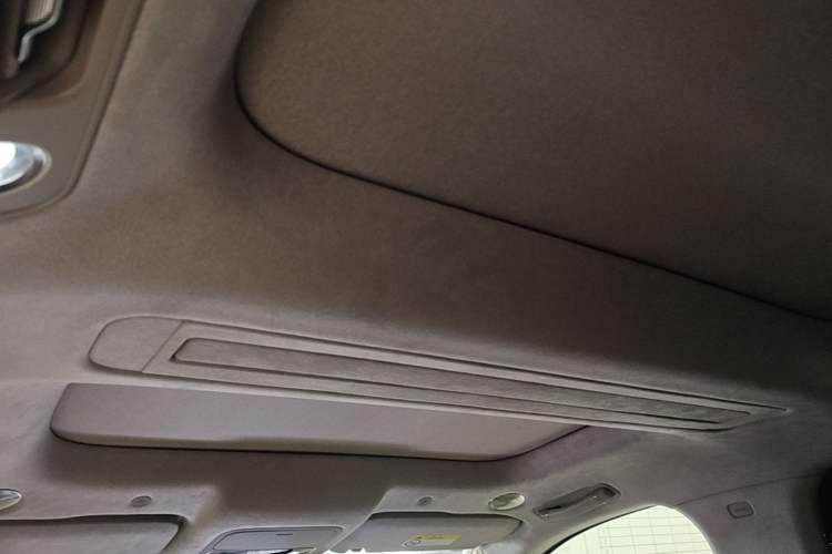 Used Hima AITO M9 2025 Extended-Range Ultra Version 52 kWh 6-Seater Headliner