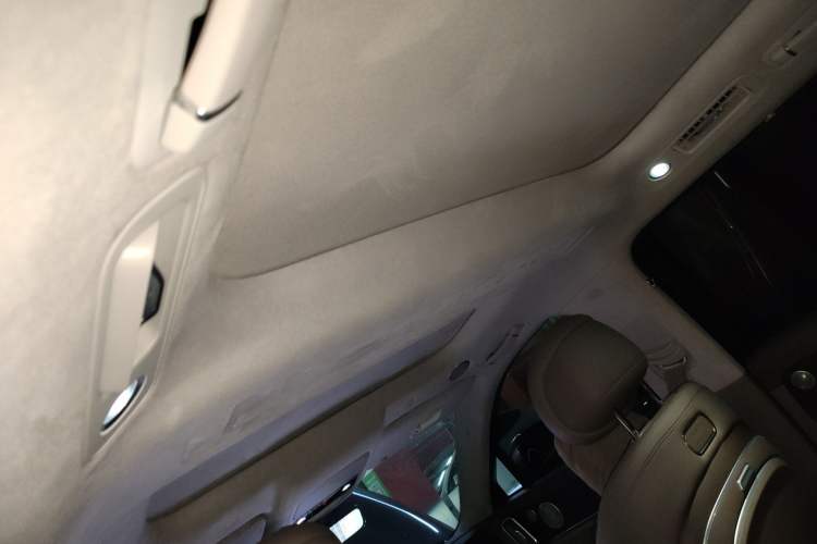 Used Hima AITO M9 2025 Extended-Range Ultra Version 52 kWh 6-Seater Headliner