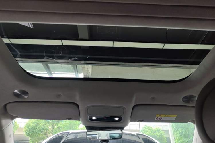 Used Hima AITO M9 2025 Extended-Range Ultra Version 52 kWh 6-Seater Headliner