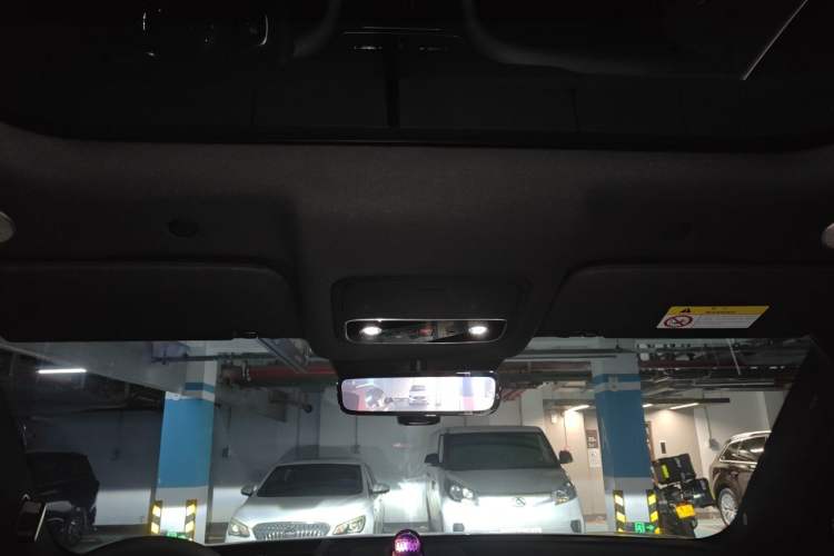 Used Hima AITO M9 2025 Extended-Range Ultra Version 52 kWh 6-Seater Headliner