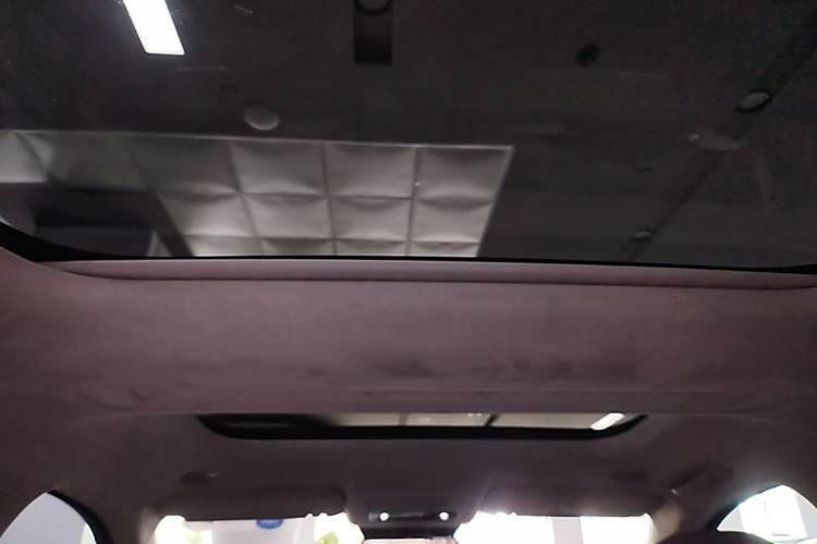 Used Hima AITO M9 2025 Extended-Range Ultra Version 52 kWh 6-Seater Headliner