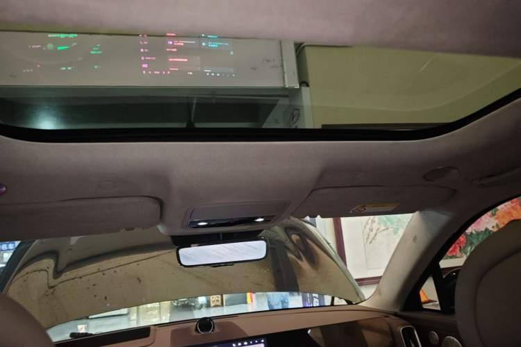 Used Hima AITO M9 2025 Extended-Range Max Version 52 kWh 6-Seater Edition Headliner