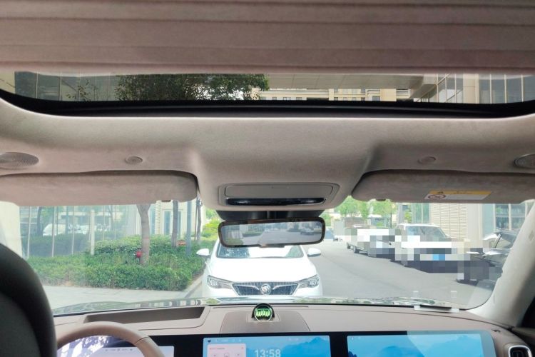 Used Hima AITO M9 2025 Extended-Range Ultra Version 52 kWh 6-Seater Headliner