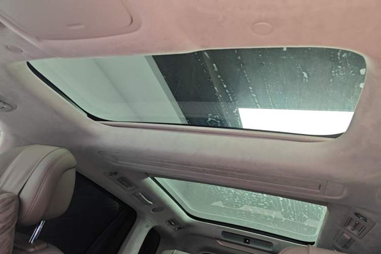 Used Hima AITO M9 2025 Extended-Range Ultra Version 52 kWh 6-Seater Headliner