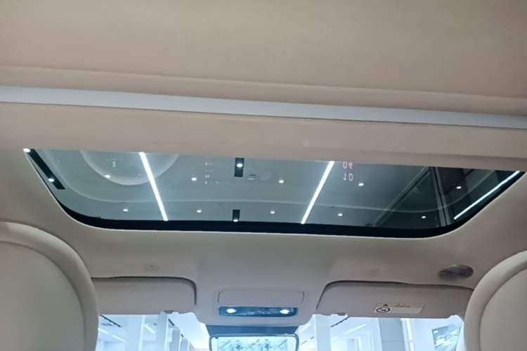 Used Hima AITO M9 2025 Extended-Range Ultra Version 52 kWh 6-Seater Headliner