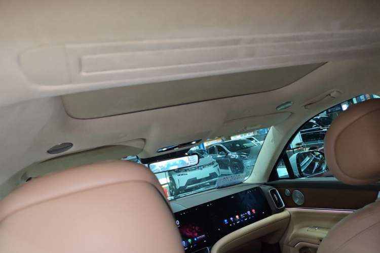 Used Hima AITO M9 2025 Extended-Range Ultra Version 52 kWh 6-Seater Headliner