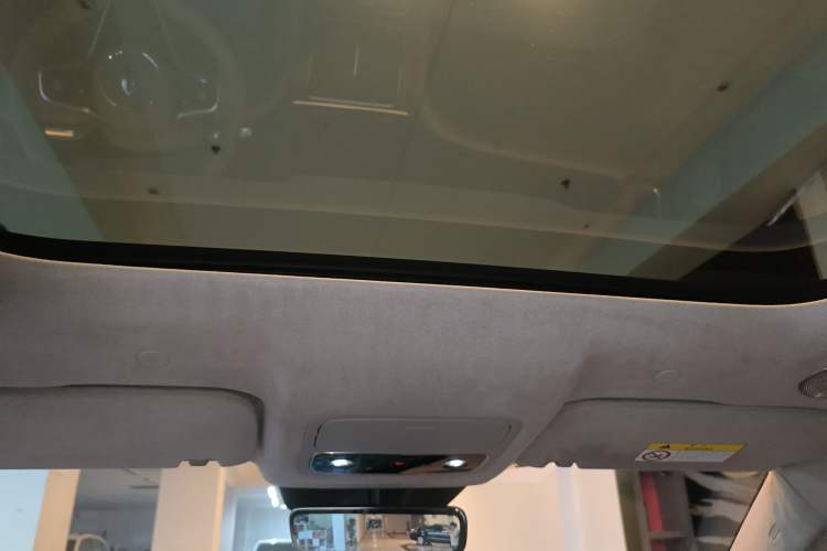 Used Hima AITO M9 2025 Extended-Range Ultra Version 52 kWh 6-Seater Headliner