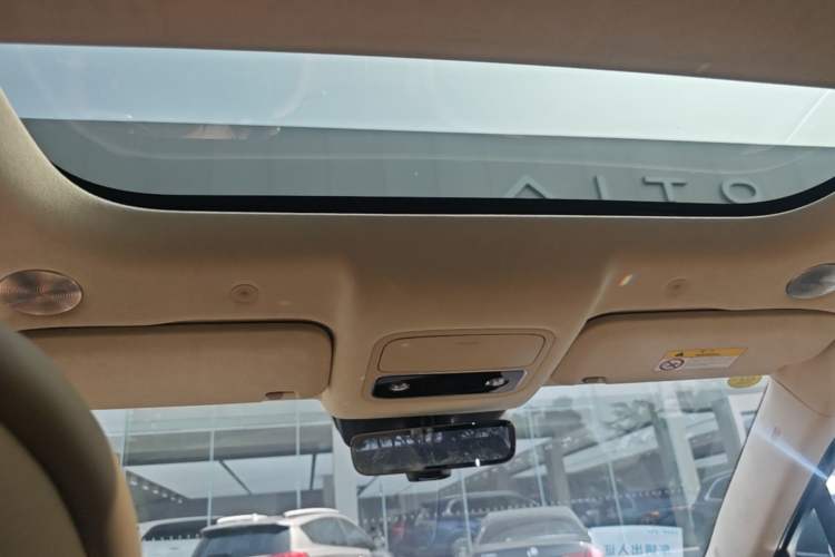 Used Hima AITO M9 2025 Extended-Range Ultra Version 52 kWh 6-Seater Headliner