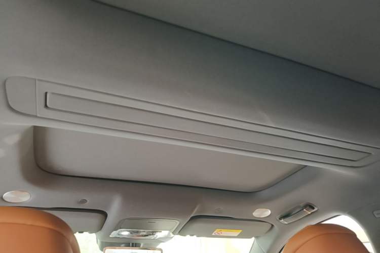 Used Hima AITO M9 2025 Extended-Range Ultra Version 52 kWh 6-Seater Headliner