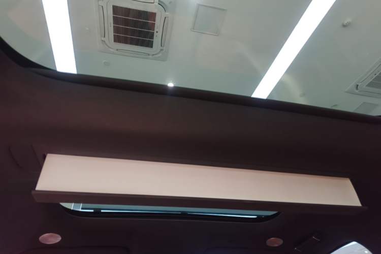 Used Hima AITO M9 2025 Extended-Range Ultra Version 52 kWh 5-Seater Edition Headliner