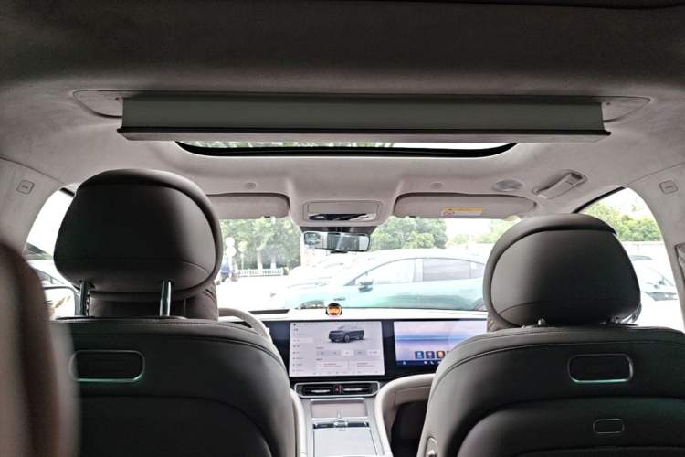 Used Hima AITO M9 2025 Extended-Range Ultra Version 52 kWh 6-Seater Headliner