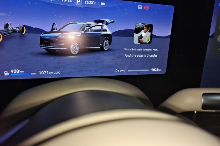 Used Hima AITO M9 2025 Extended-Range Ultra Version 52 kWh 5-Seater Edition Instrument Cluster