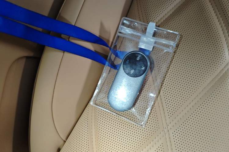 Used Hima AITO M9 2025 Extended-Range Ultra Version 52 kWh 6-Seater Interior 1