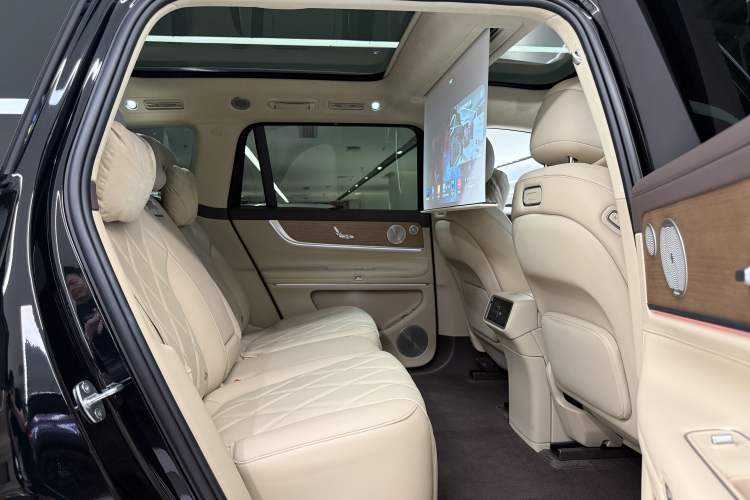 Used Hima AITO M9 2025 Extended-Range Ultra Version 52 kWh 5-Seater Edition Interior 11