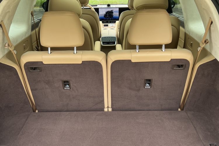 Used Hima AITO M9 2025 Extended-Range Ultra Version 52 kWh 6-Seater Interior 2