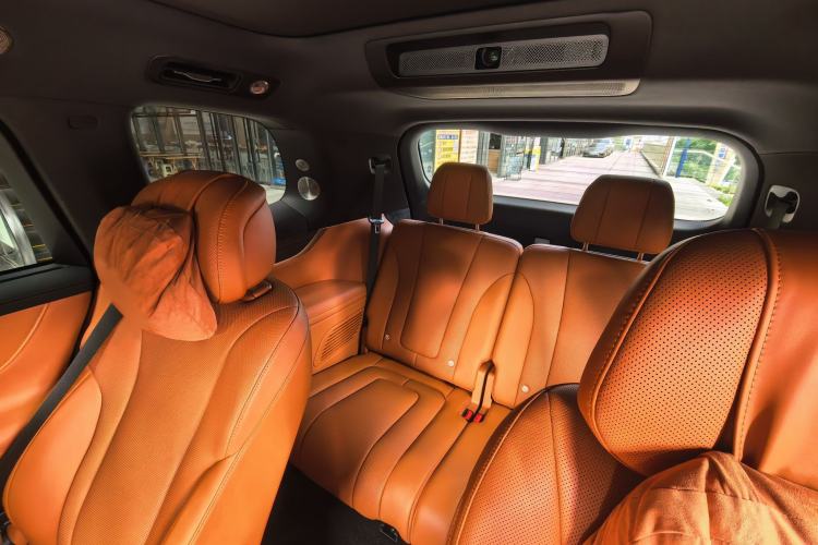 Used Hima AITO M9 2025 Extended-Range Ultra Version 52 kWh 6-Seater Interior 2