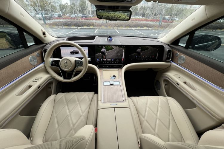Used Hima AITO M9 2025 Extended-Range Ultra Version 52 kWh 6-Seater Interior 2