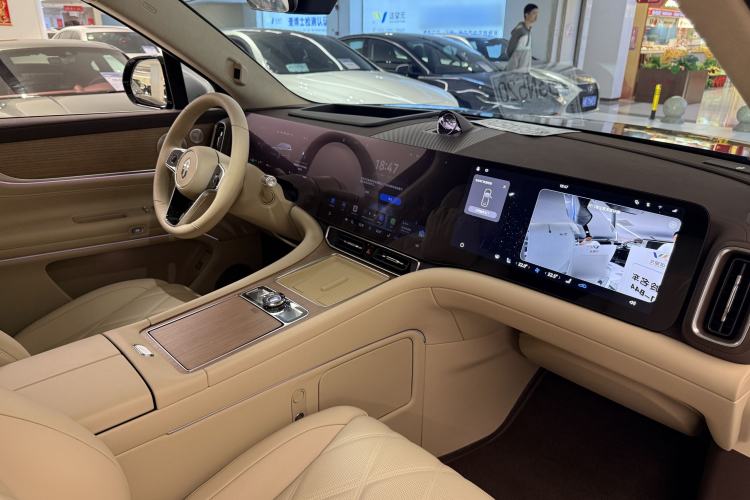 Used Hima AITO M9 2025 Extended-Range Ultra Version 52 kWh 5-Seater Edition Interior 3