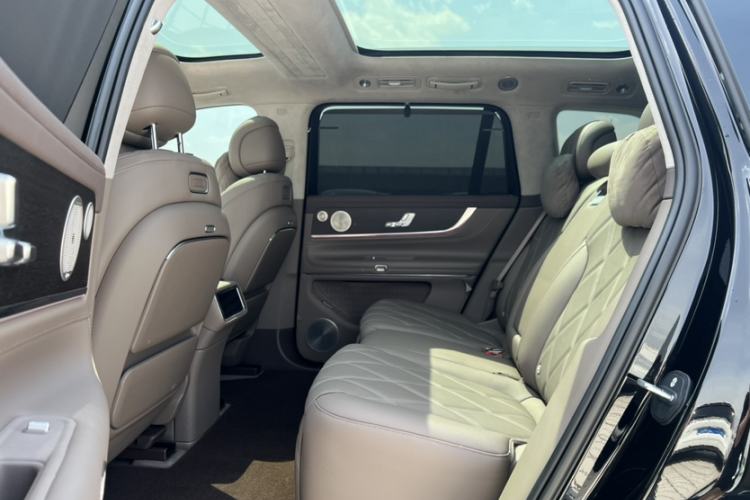 Used Hima AITO M9 2025 Extended-Range Ultra Version 52 kWh 5-Seater Edition Interior 3