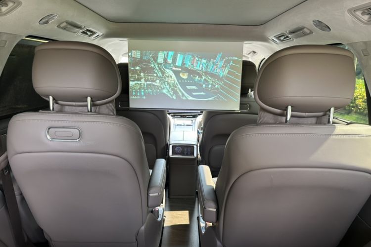Used Hima AITO M9 2025 Extended-Range Ultra Version 52 kWh 6-Seater Interior 5