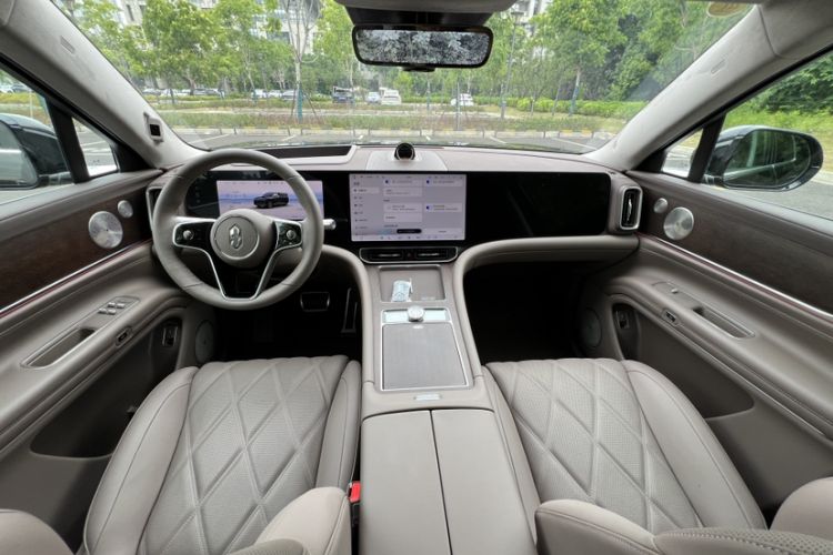 Used Hima AITO M9 2025 Extended-Range Ultra Version 52 kWh 6-Seater Interior 6