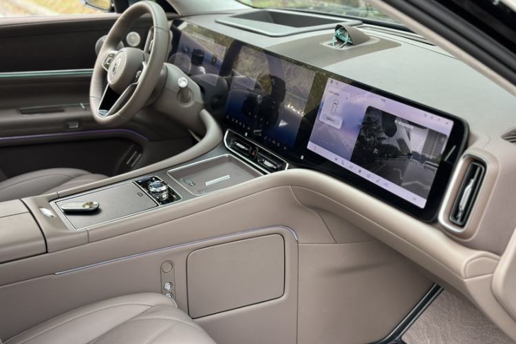Used Hima AITO M9 2025 Extended-Range Ultra Version 52 kWh 6-Seater Interior 7