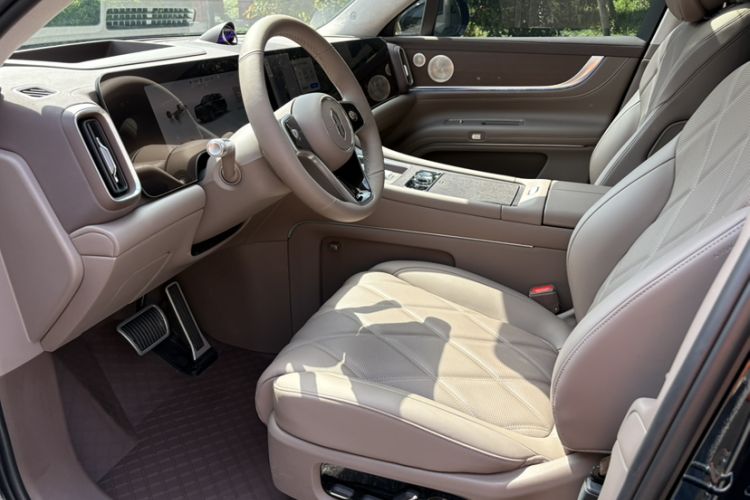 Used Hima AITO M9 2025 Extended-Range Ultra Version 52 kWh 6-Seater Interior 7