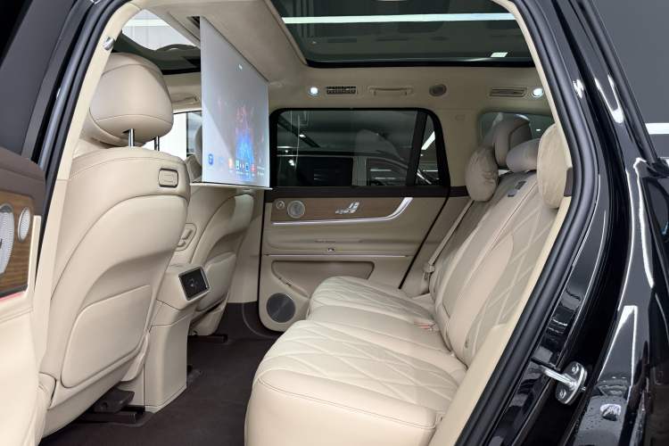 Used Hima AITO M9 2025 Extended-Range Ultra Version 52 kWh 5-Seater Edition Interior 9