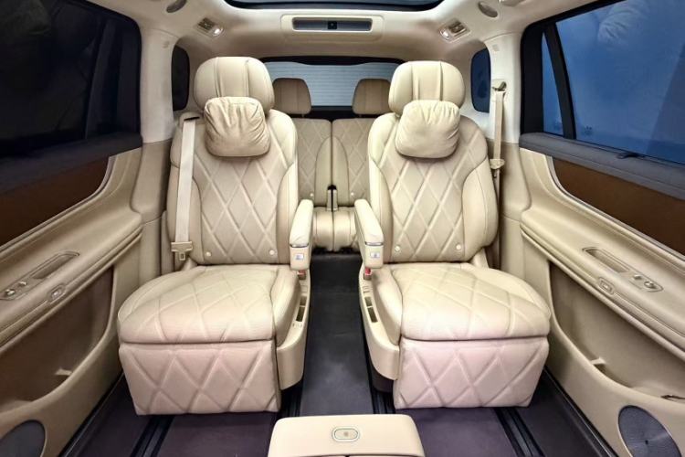 Used Hima AITO M9 2025 Extended-Range Ultra Version 52 kWh 6-Seater Interior 9
