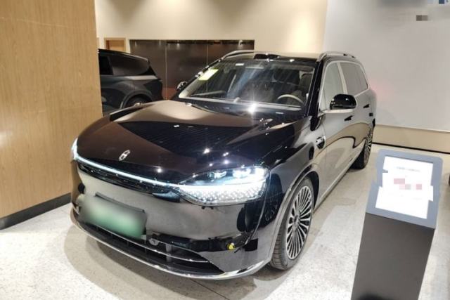 Used Hima AITO M9 2025 Extended-Range Ultra Version 52 kWh 6-Seater